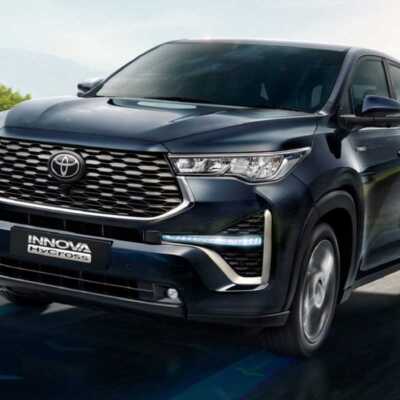 toyota innova hycross mpv price